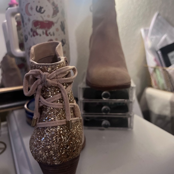 Woman boots - Picture 3 of 3